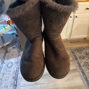 UGG grey Bailey bows
